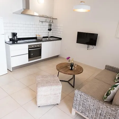 Apartment La Farmacia *